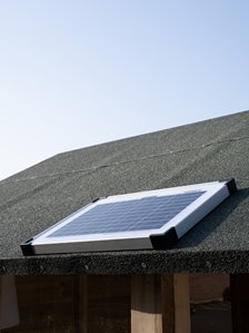 Hubi Work | Solar Lighting & Power Kit - Solar Technology